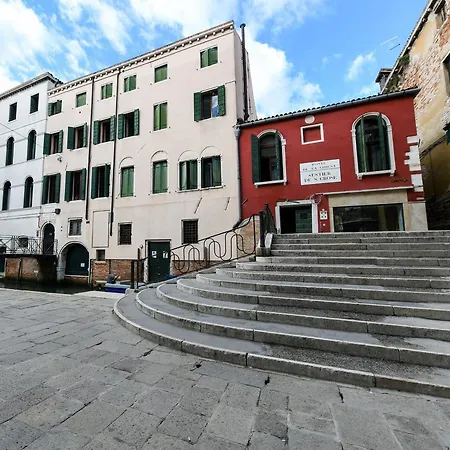 Red Fashion Apartamento Venecia